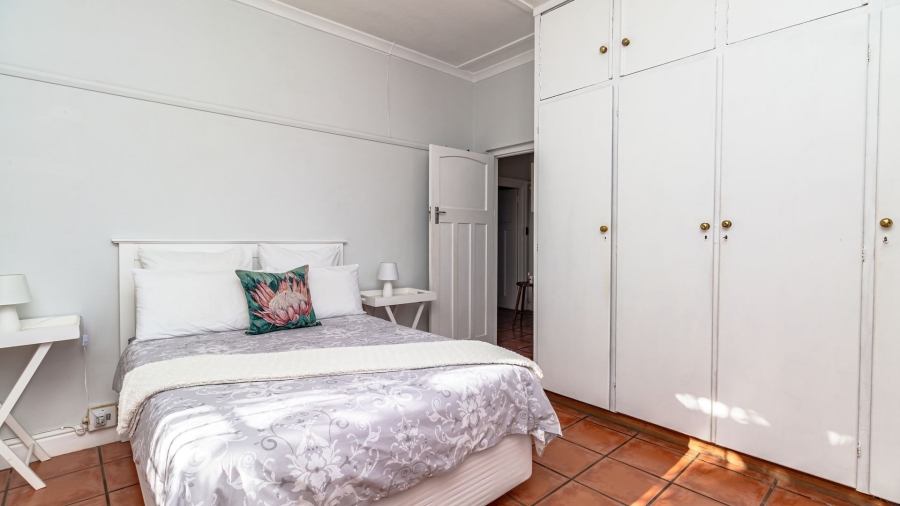 7 Bedroom Property for Sale in Paradise Western Cape